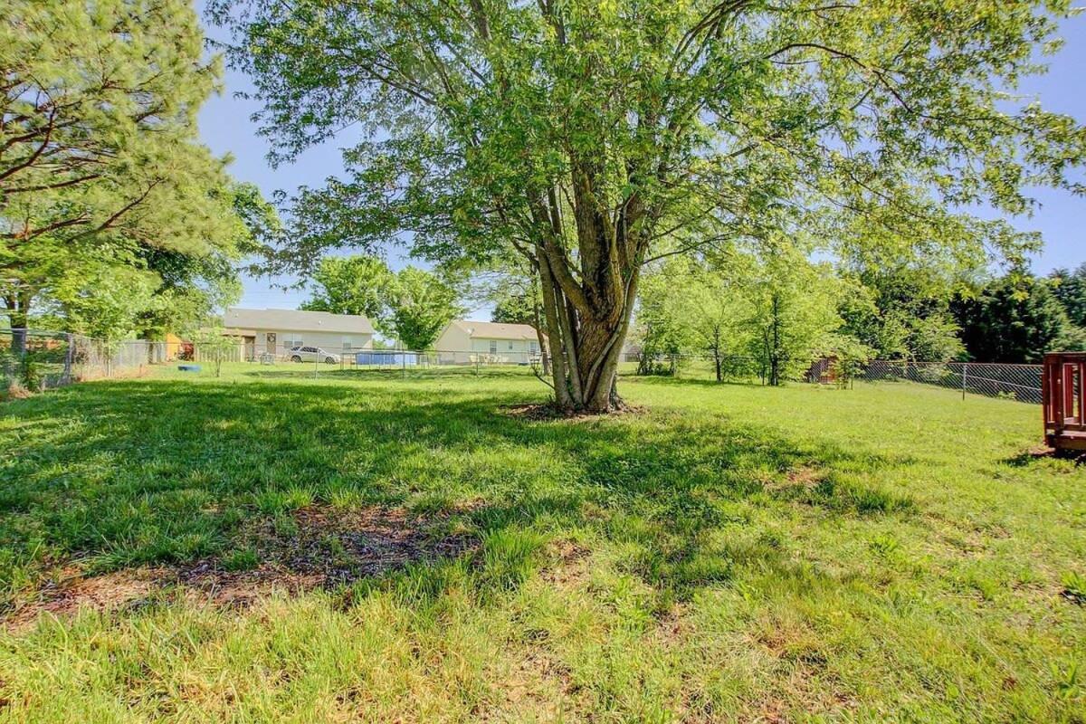 Beautiful Home In A Nice Place Clarksville Exterior foto